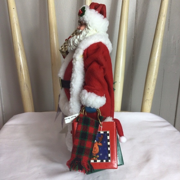Possible Dreams Clothtique Loaded with Love Santa Christmas Figurine Decoration - Picture 11 of 12